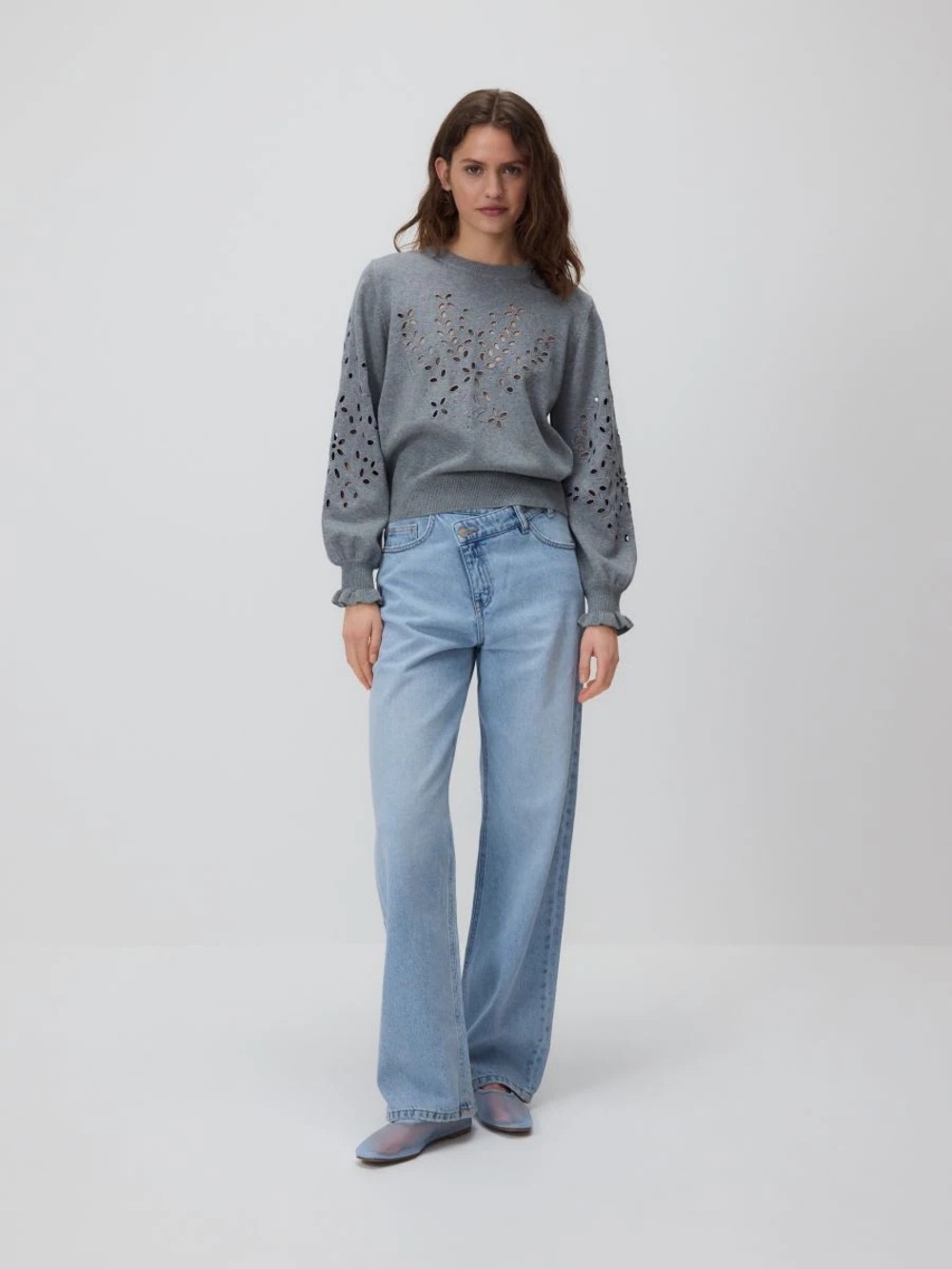 NVLT Long Sleeve Eyelet Crew Neck Sweater, Size L